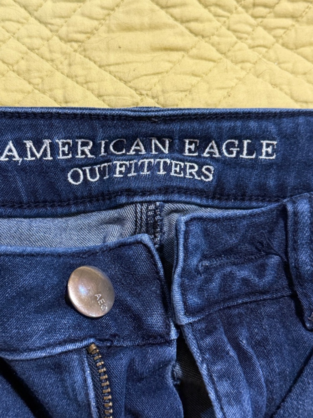 American Eagle High-Rise Jegging Size 2 - Picture 3 of 5